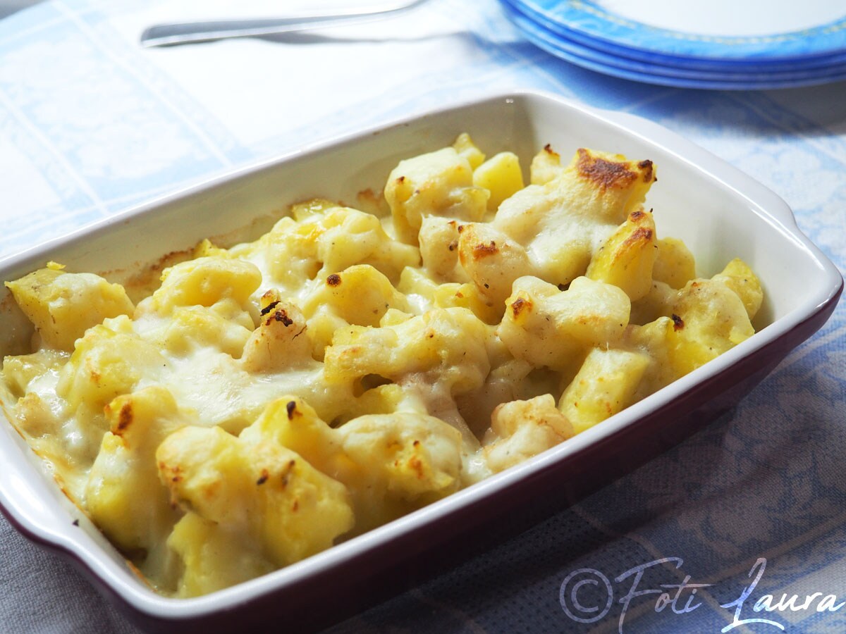 Potato, Taleggio, and Pear Gratin: Creamy and Irresistible