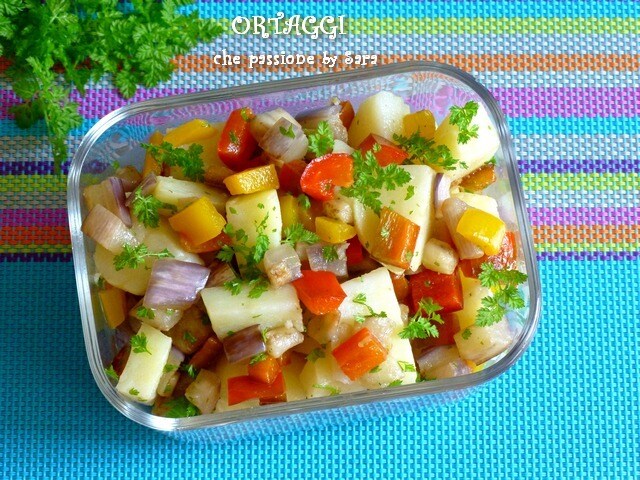 Potatoes with sautéed vegetables VEGETABLES with passion by Sara
