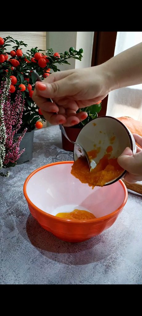 Pour the pumpkin puree into a bowl