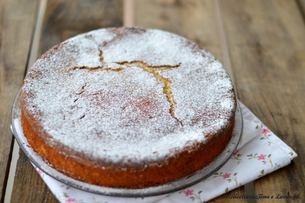 poured cake with rice flour