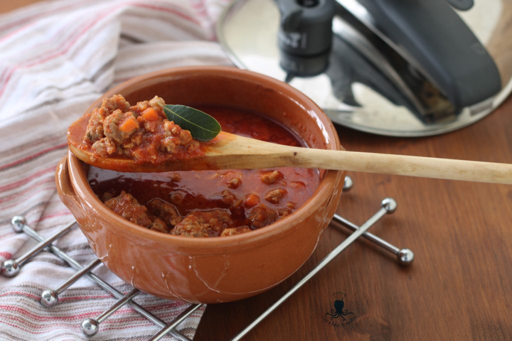 Pressure Cooker Sausage Sauce