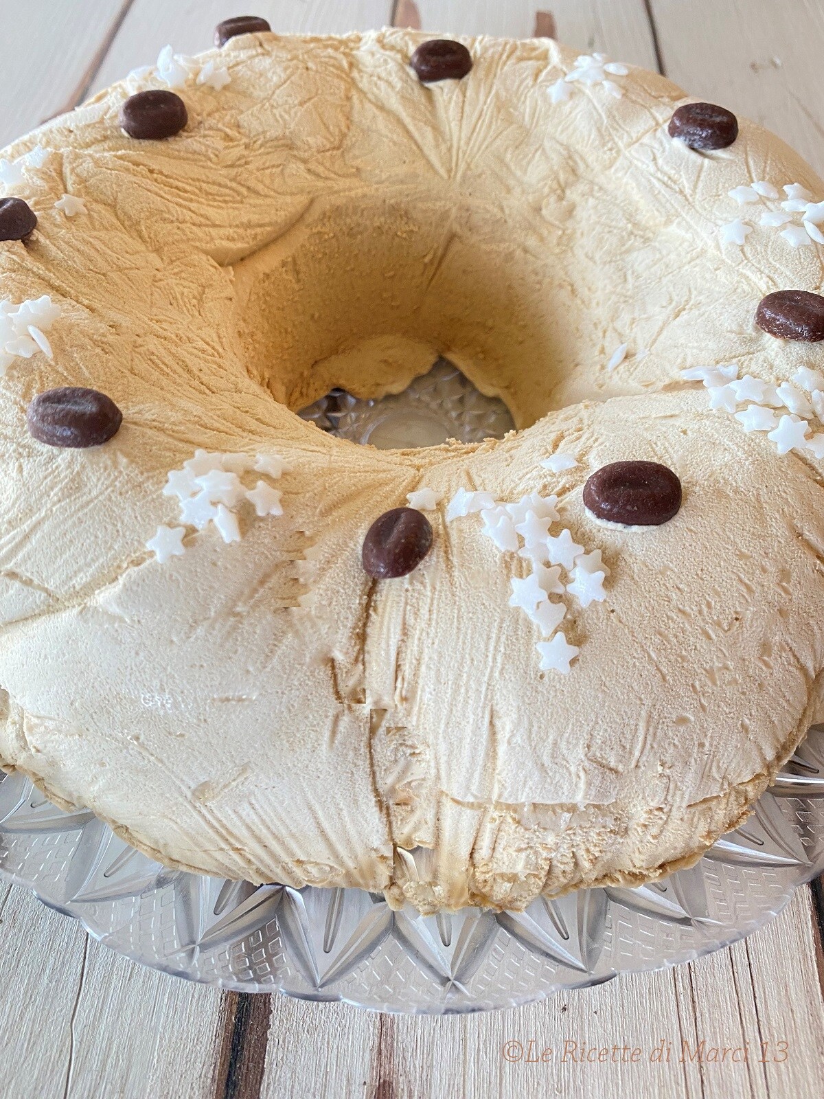 Quick Coffee Ice Cream Cake (only 3 ingredients)