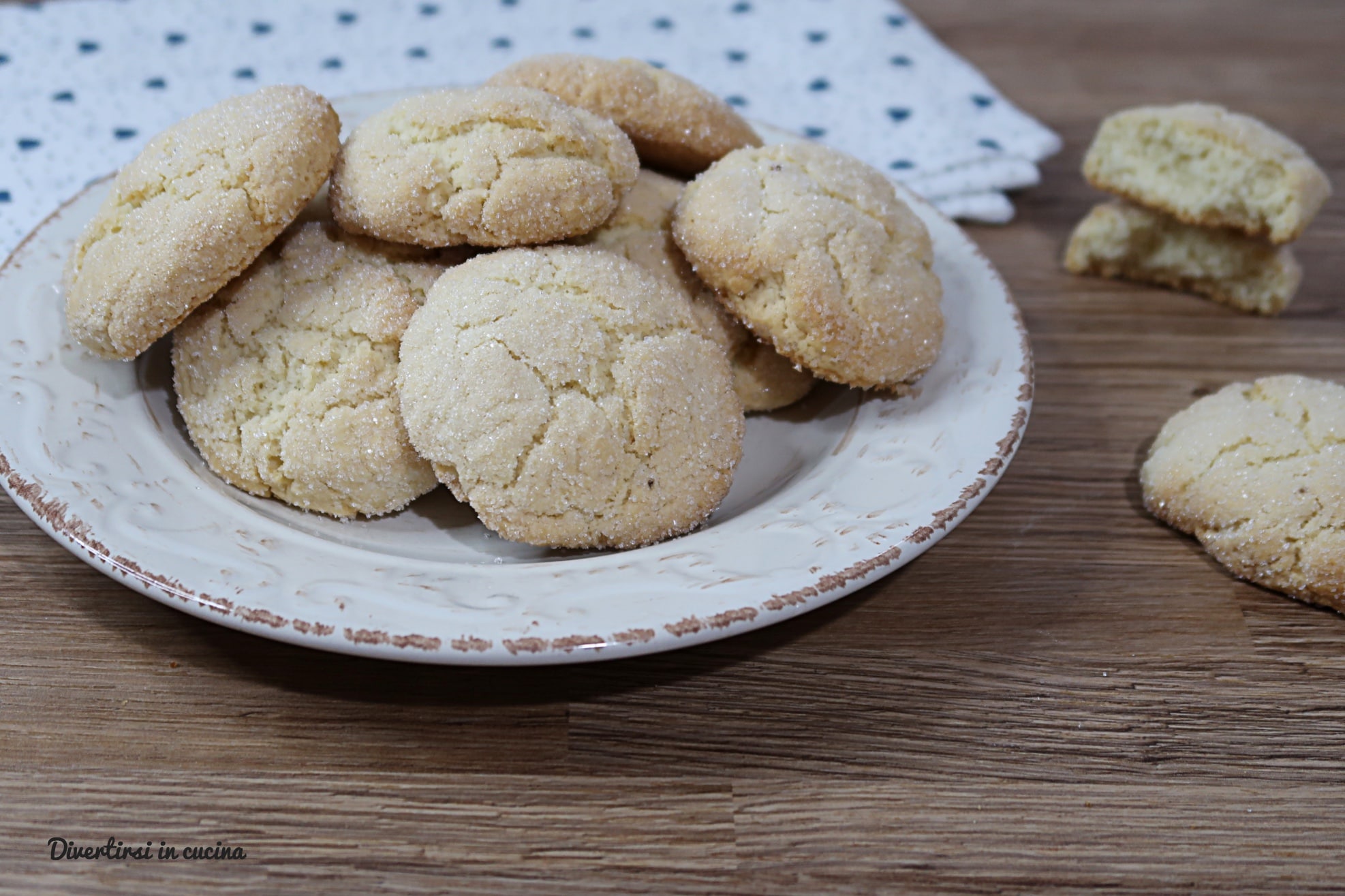 Quick, Simple, and Crumbly Cookies