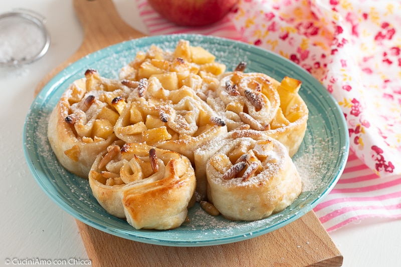 SUPER FAST ROSE CAKE with apples