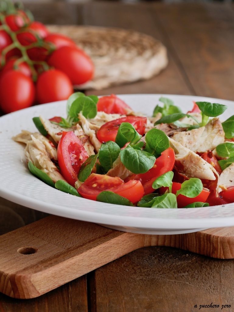 Salad with Mackerel Fillets and Cherry Tomatoes