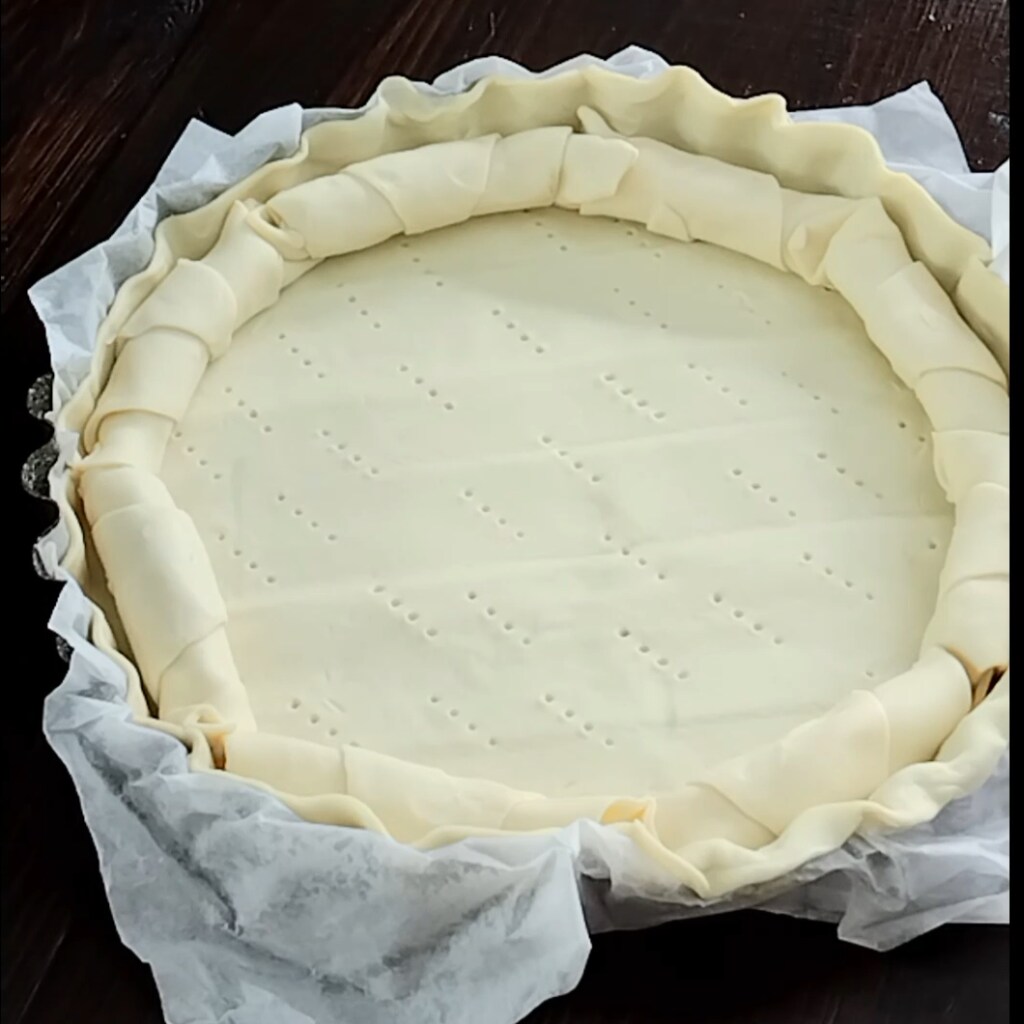 Savory Puff Pastry Pie with Cheesy Croissants
