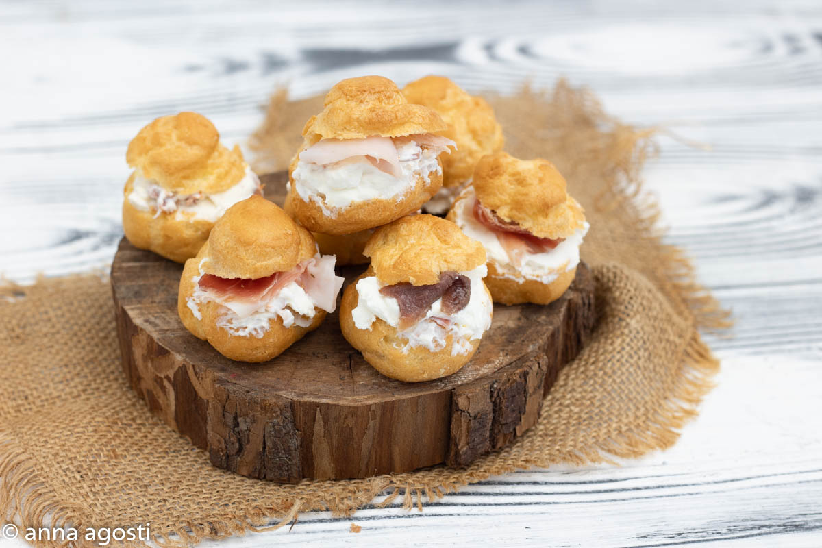 SAVORY CREAM PUFFS WITH MANY DELICIOUS FILLINGS
