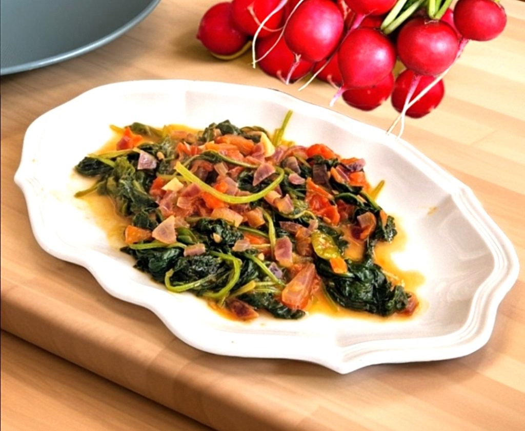 How to Reuse Radish Leaves