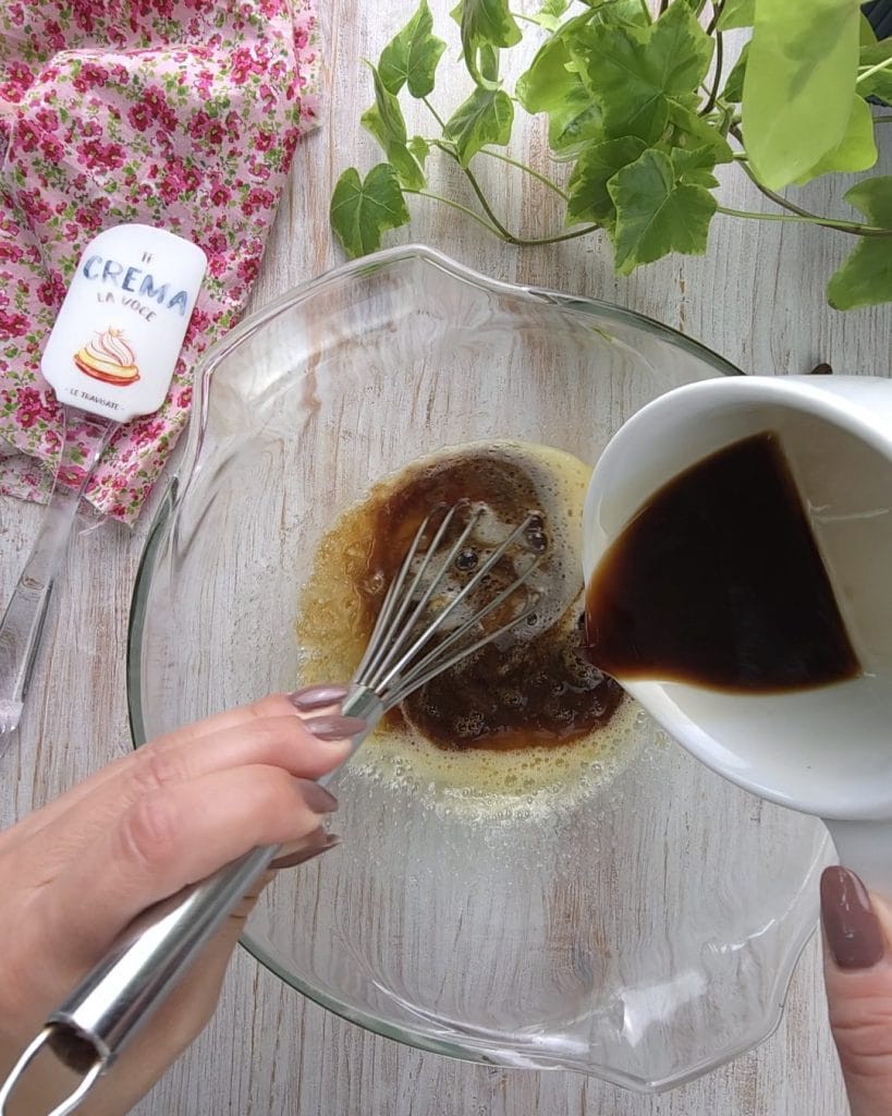 pour the oil and the coffee
