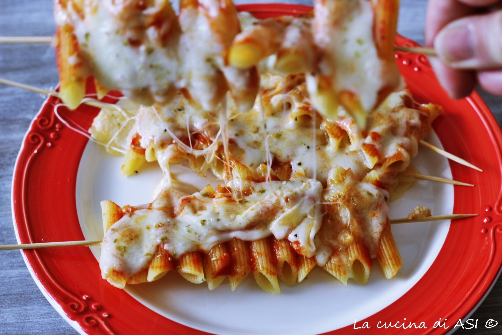 PENNE SKEWERS WITH SAUCE