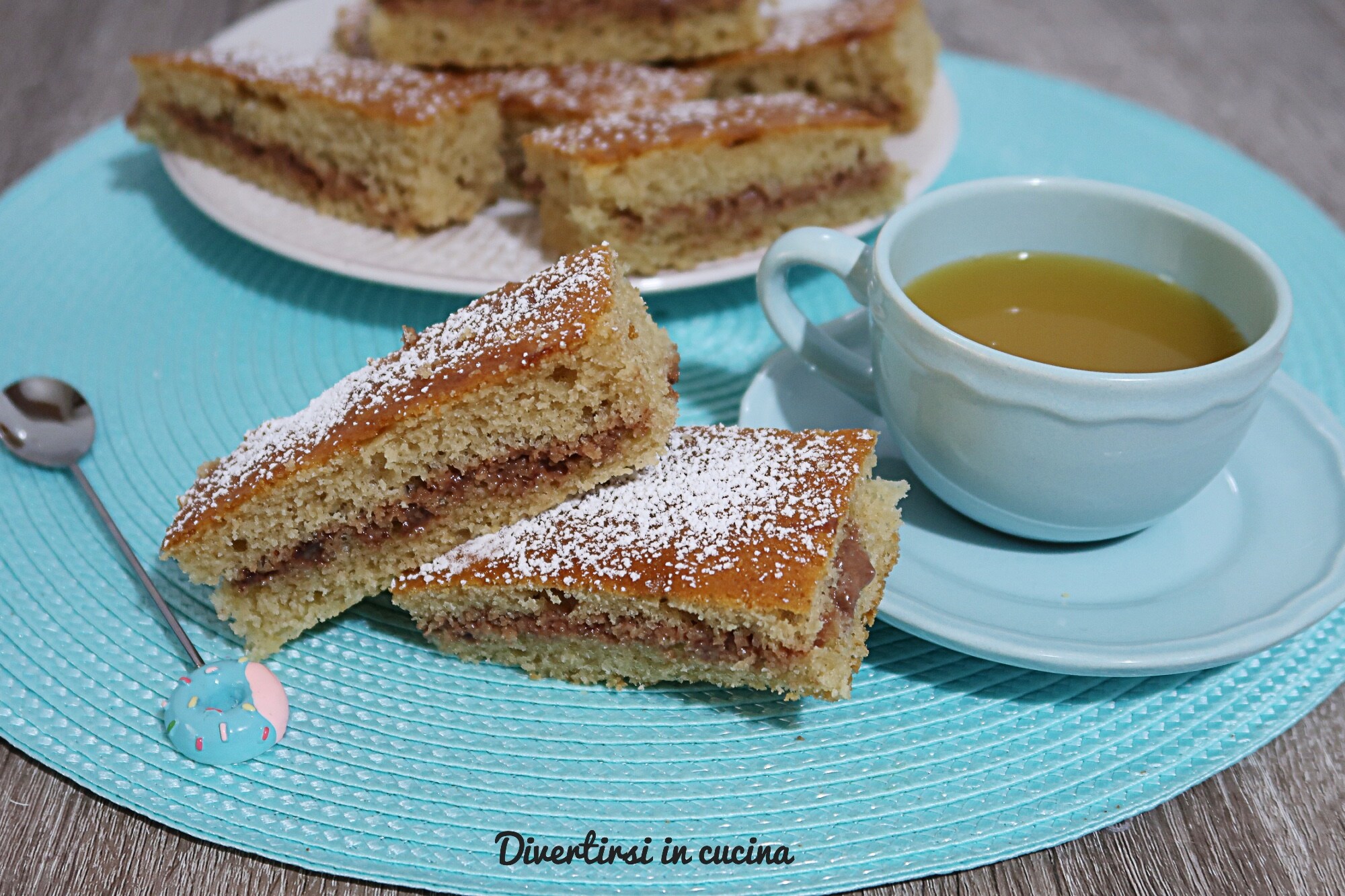 Snack Cakes with Yogurt and Nutella