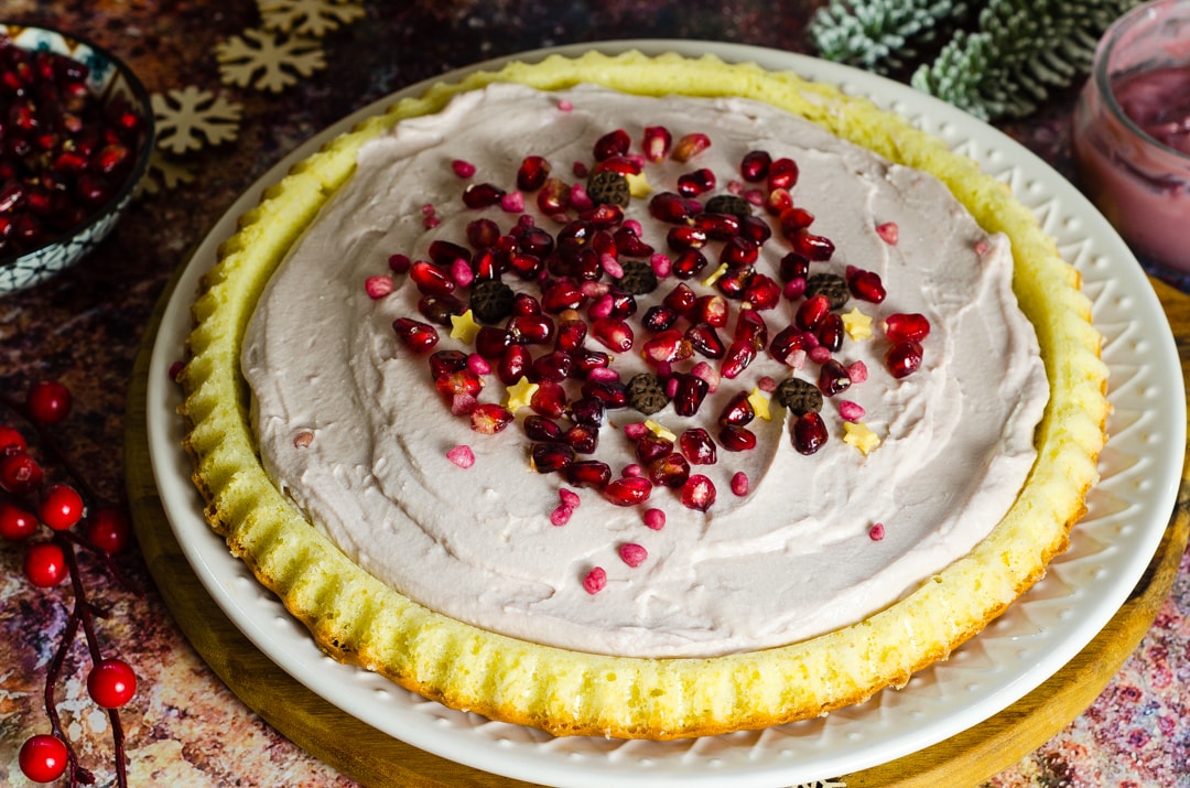 Soft Tart with Pomegranate Cream