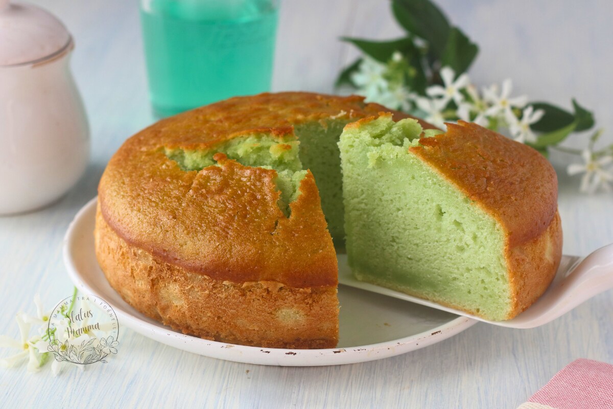 Soft and Fragrant Mint Cake: Ready in 10 Minutes, Also with the Thermomix