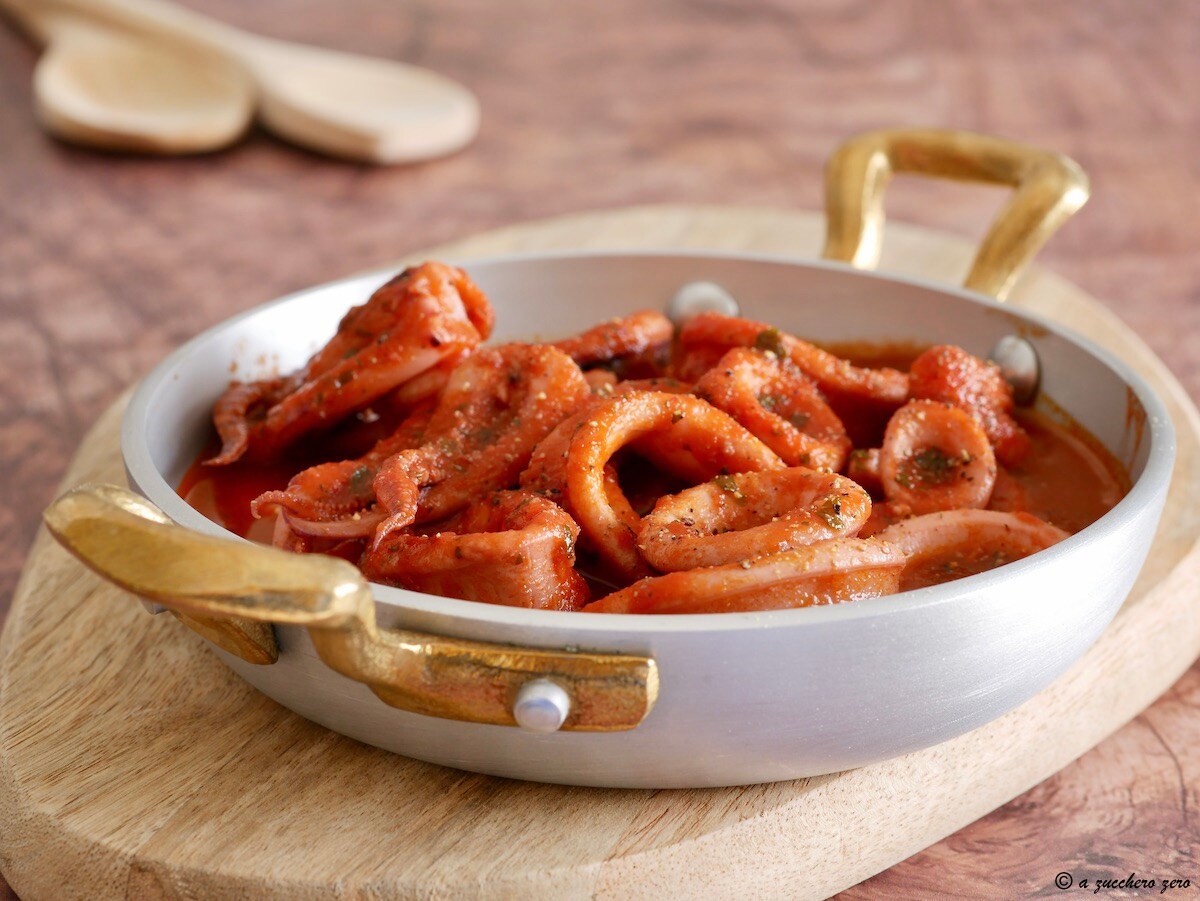 Squid in Tomato Sauce