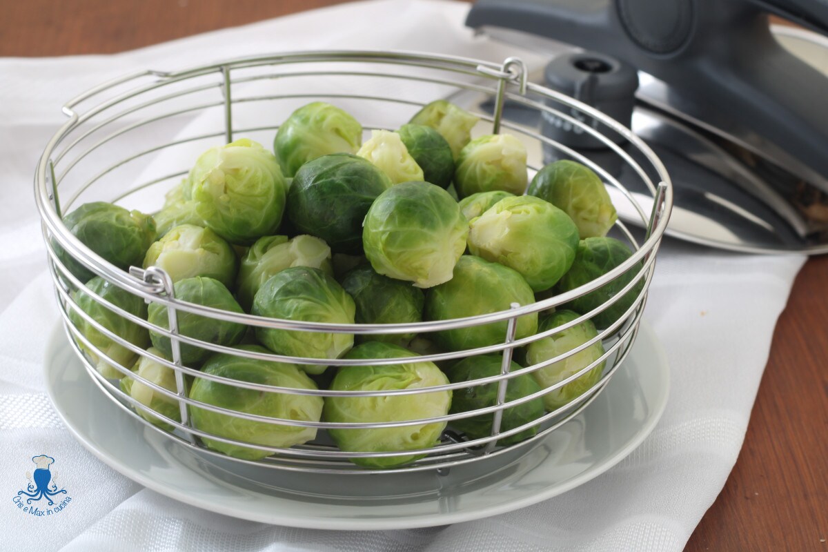 Steamed Brussels Sprouts in the Pressure Cooker