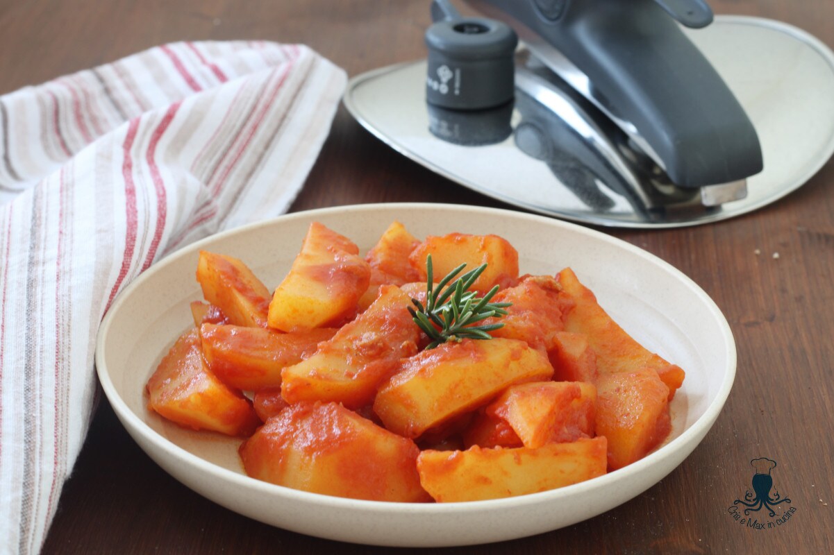 Stewed Potatoes in the Pressure Cooker