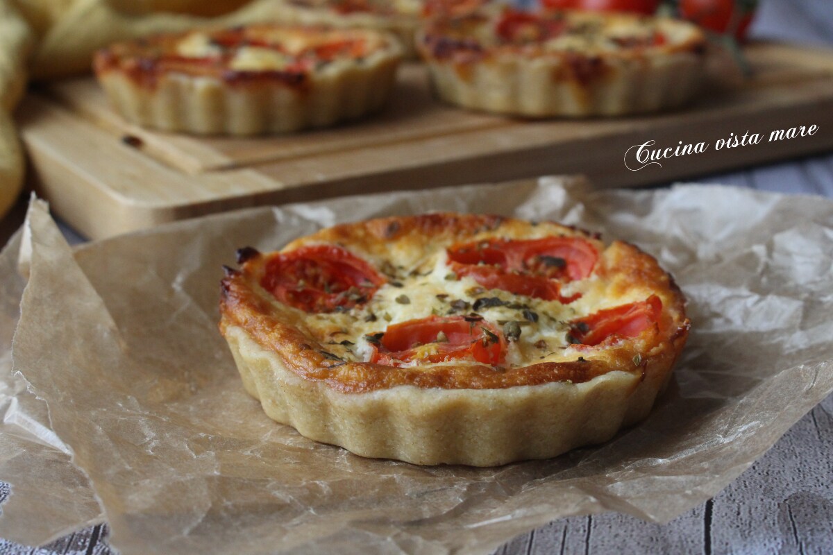 Stracchino and Cherry Tomato Tartlets