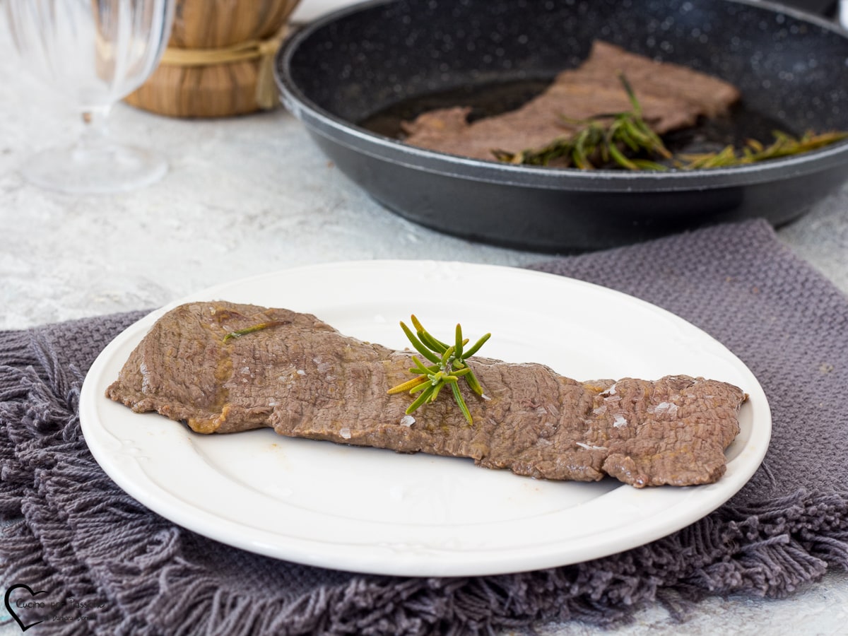 STRAECCA thin slice of meat
