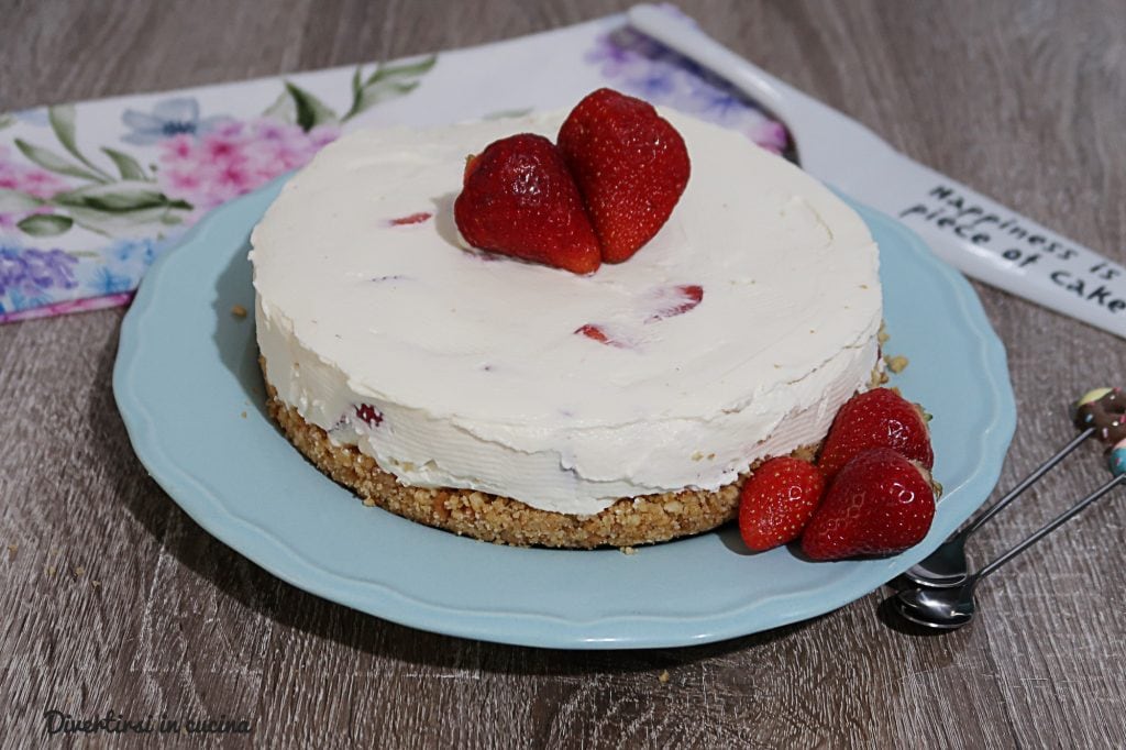 Strawberry Cold Cake