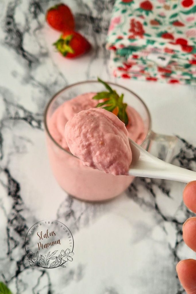 How to make Strawberry Mousse Also Bimby recipe with Spreadable Cream without Cooking