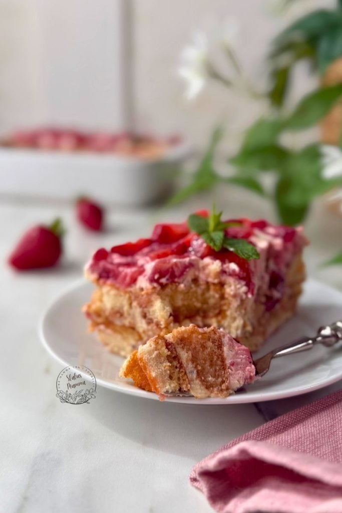 Strawberry Tiramisu with Pasteurized Eggs: The Safe and Delicious Recipe