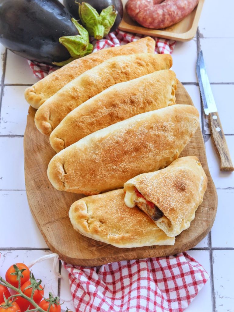 Stuffed Pizza Bundles