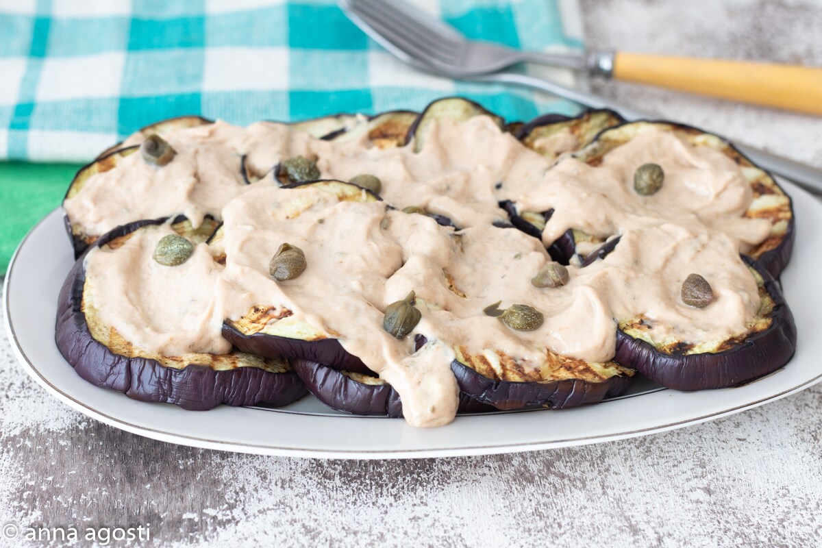 Super Easy Grilled Eggplants with Tuna Sauce