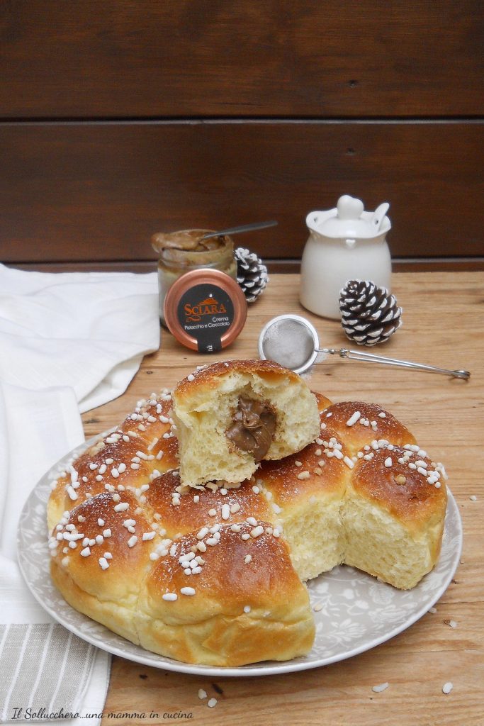 Sweet Danube with Pistachio vert