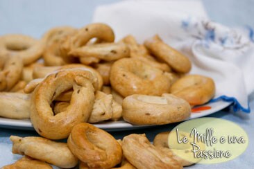 Anise taralli with fennel seeds