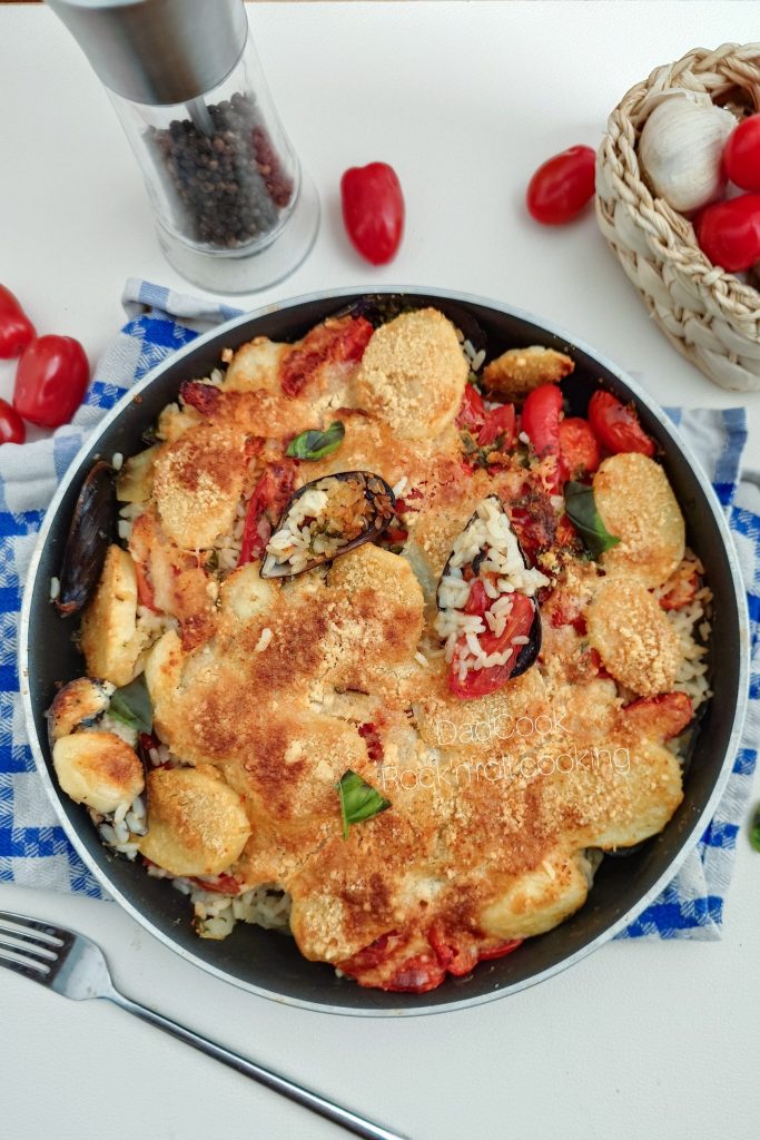 Tiella Barese: The Original and Ultimate Recipe (Rice, Potatoes, and Mussels According to the Apulian Tradition)