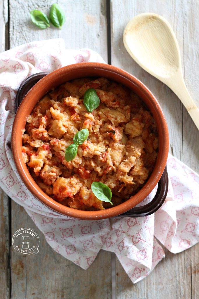 recipe with bread and tomato cooked in pressure cooker