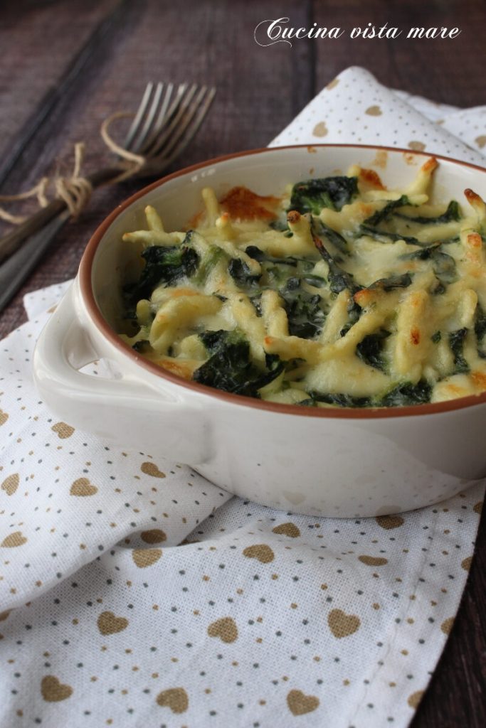 Trofie with Spinach and Asiago Cucina vista mare