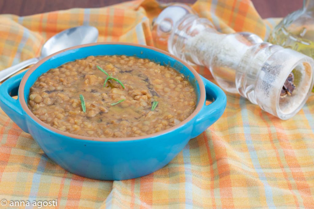 Turkish lentil soup