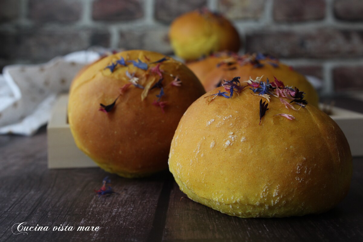 Turmeric Burger Buns