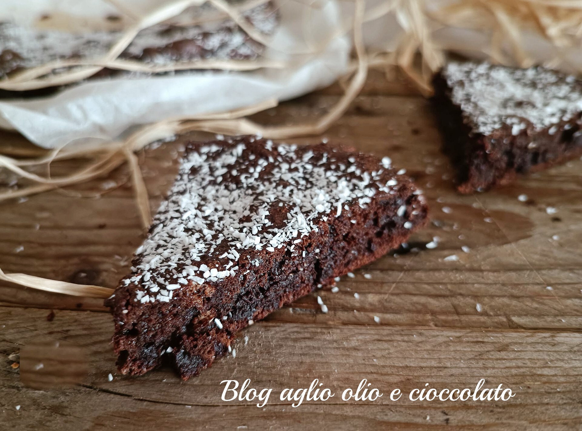 TWO-INGREDIENT CHOCOLATE CAKE