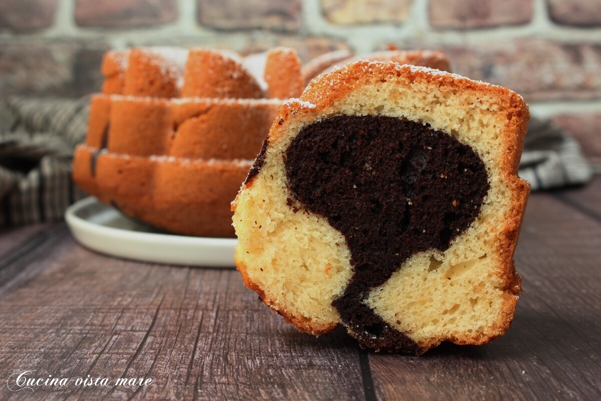 Two-tone Cup Cake