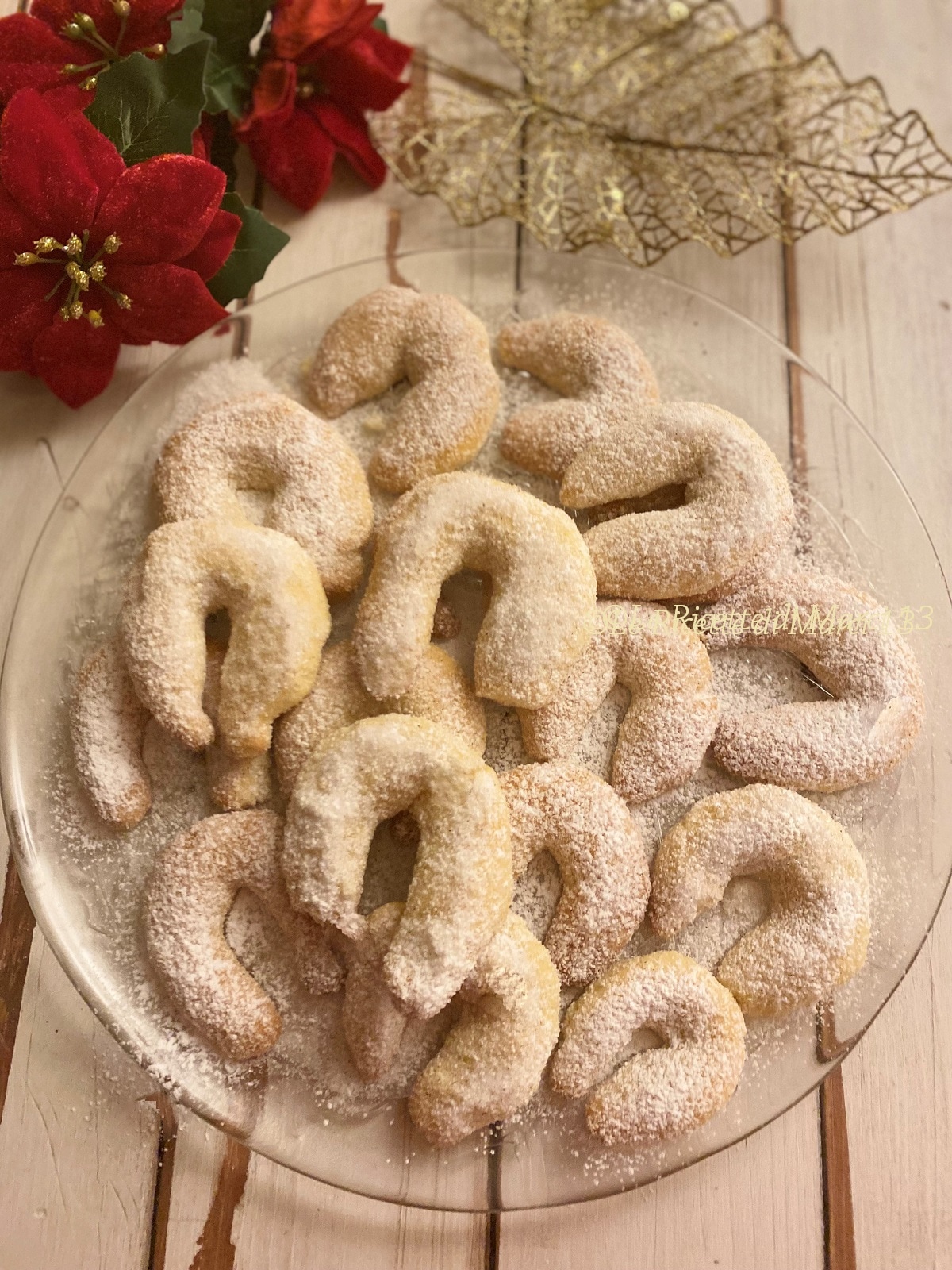 Vanillekipfer Austrian Vanilla Cookies. Original Recipe
