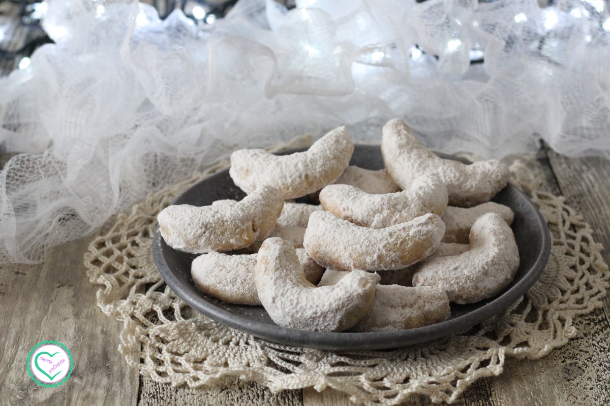 Vanillekipferl, vanilla cookies