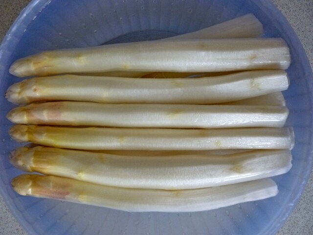 Asparagus with hard-boiled eggs Ortaggi che passione by Sara