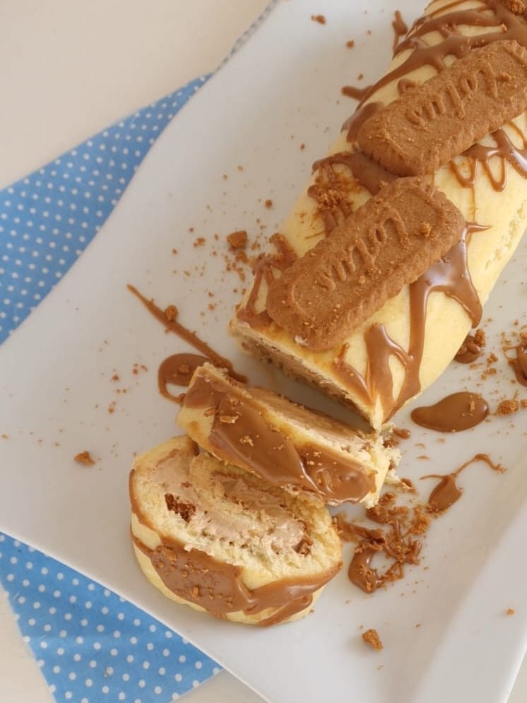 Lotus Cream Roll
