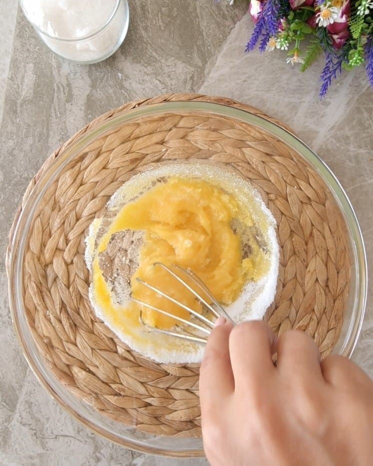 egg yolks and sugar