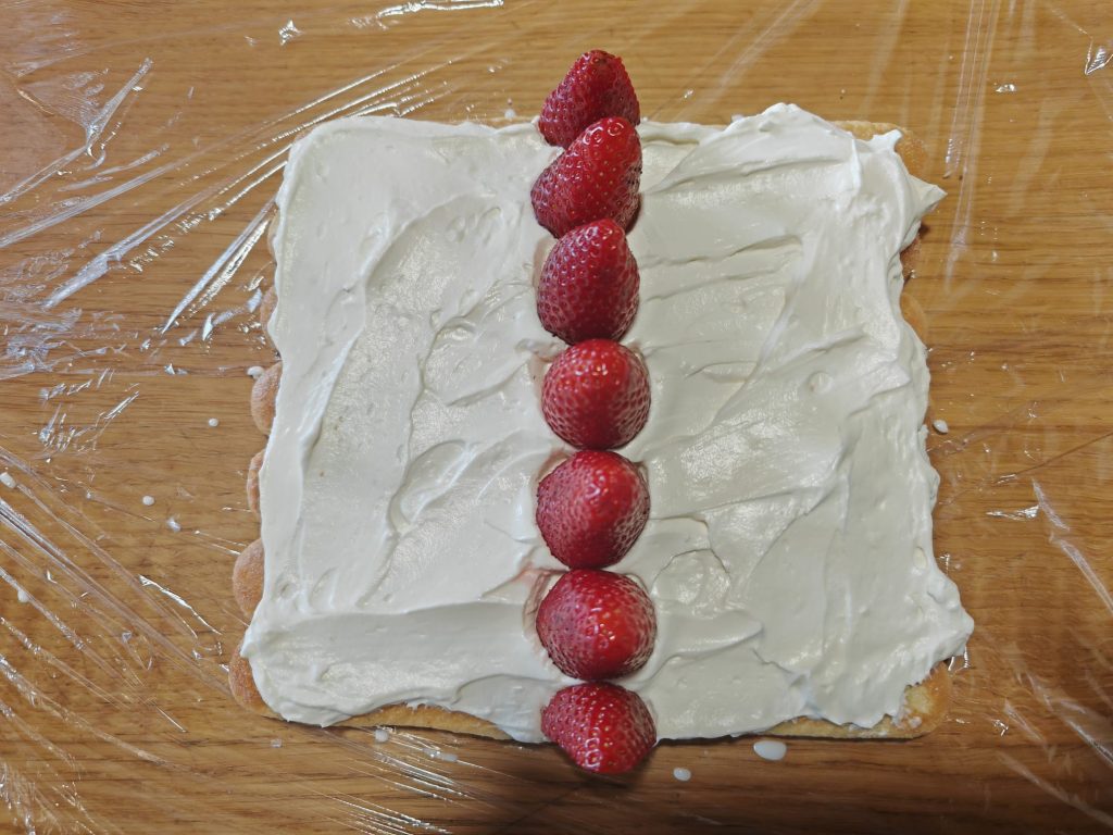 Strawberry and Ladyfinger Roll