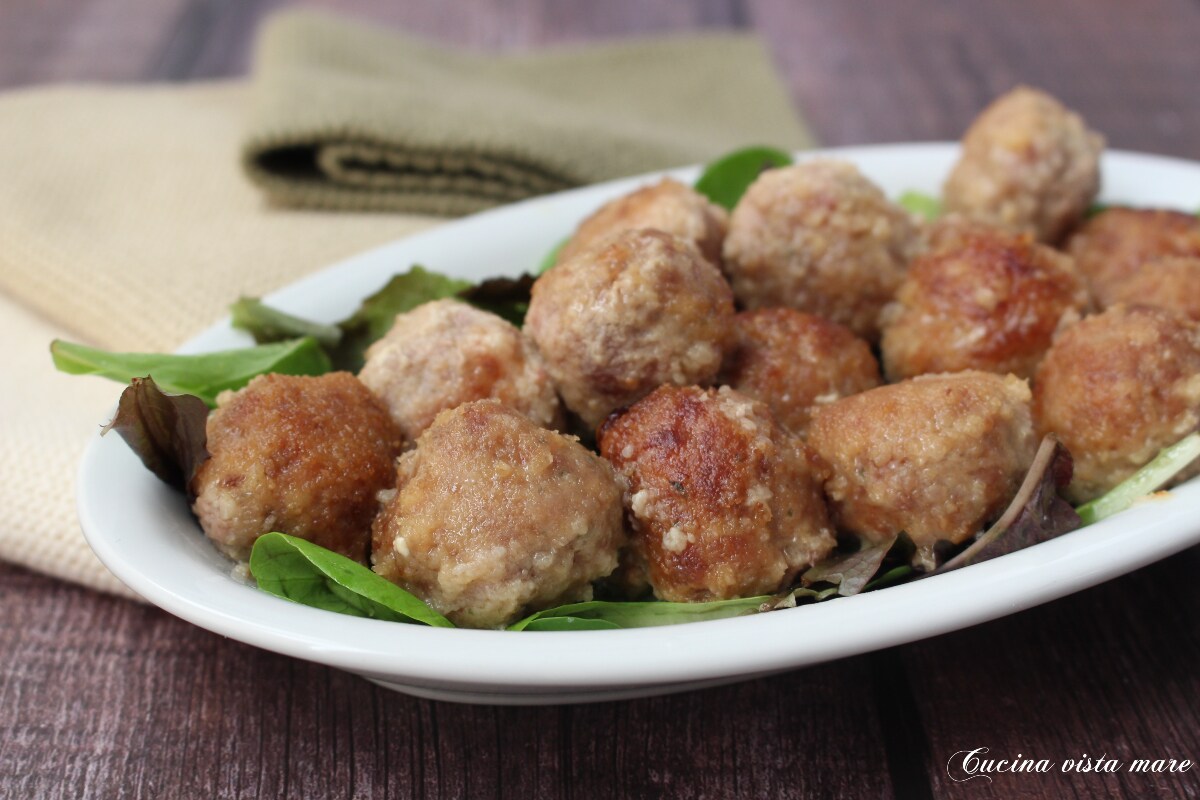 White Meatballs in Slow Cooker