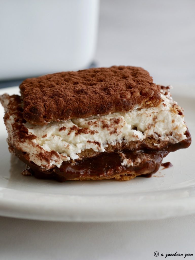 Whole Wheat Biscuit Ricotta and Chocolate Light Cake