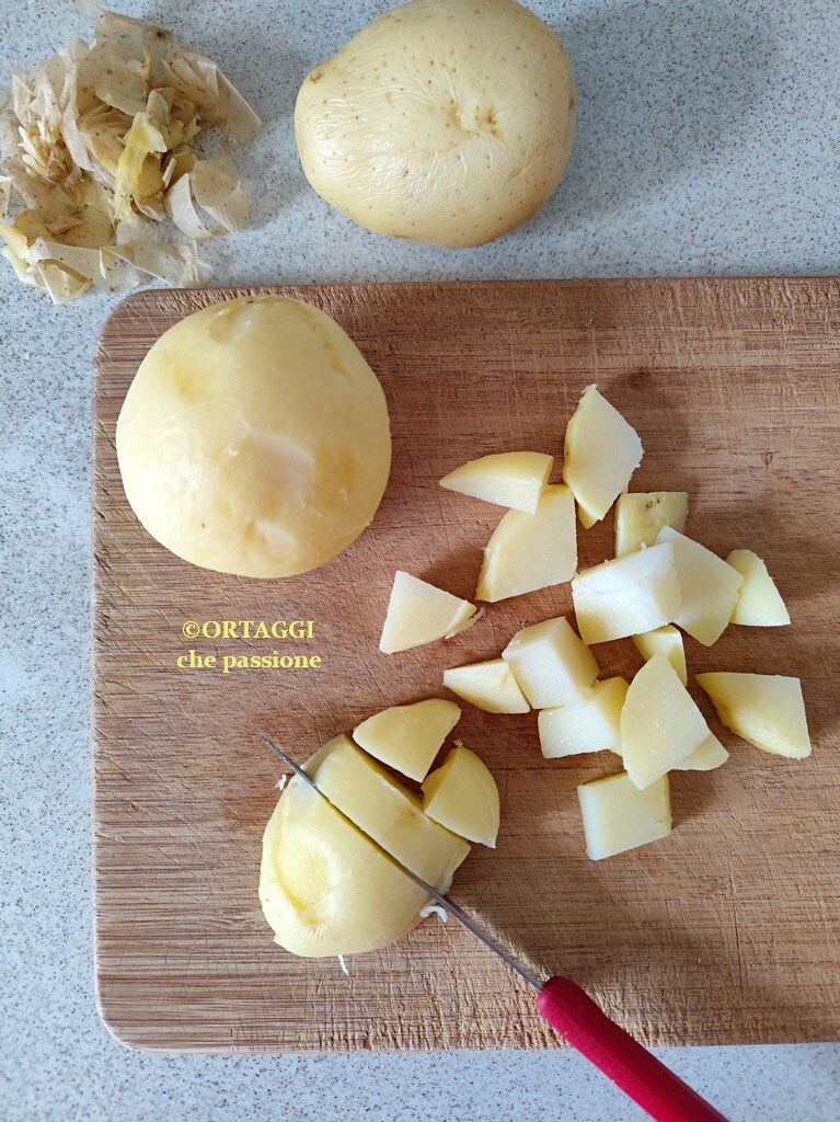 prepare boiled potatoes for potato salad