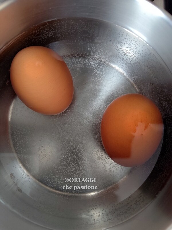 hard-boiled eggs cooking