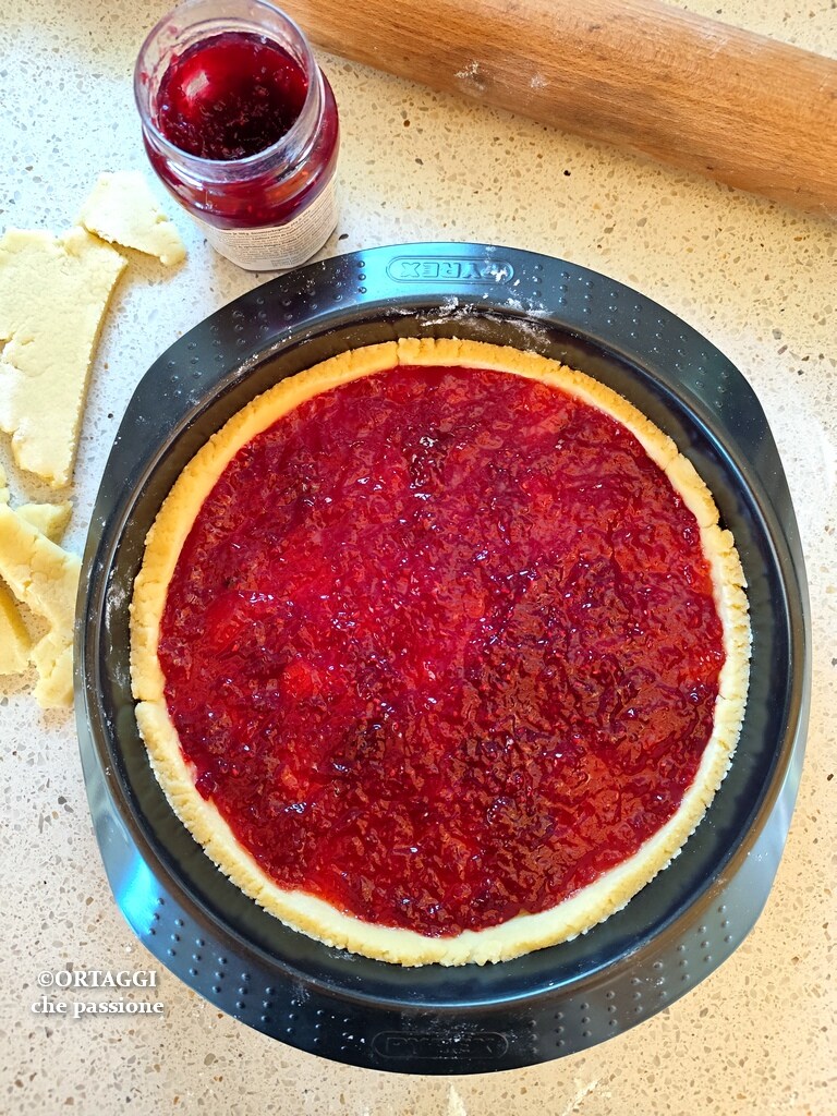 fill base with jam or preserves