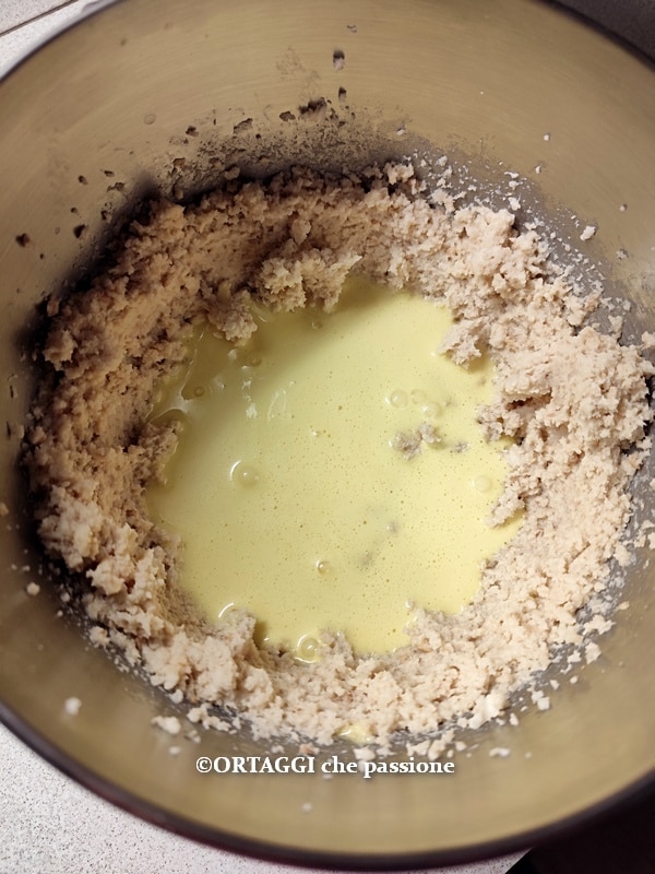 pour the whipped eggs over it