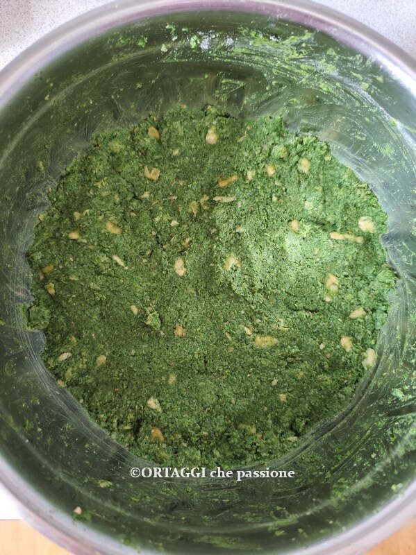 compact spinach dumpling dough