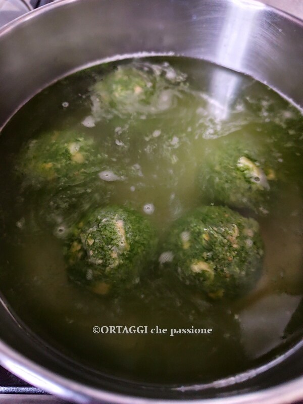 cooking spinach dumplings